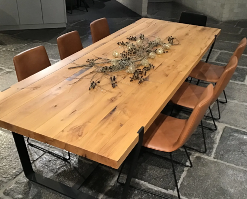 Janua – tafel met 8 stoelen