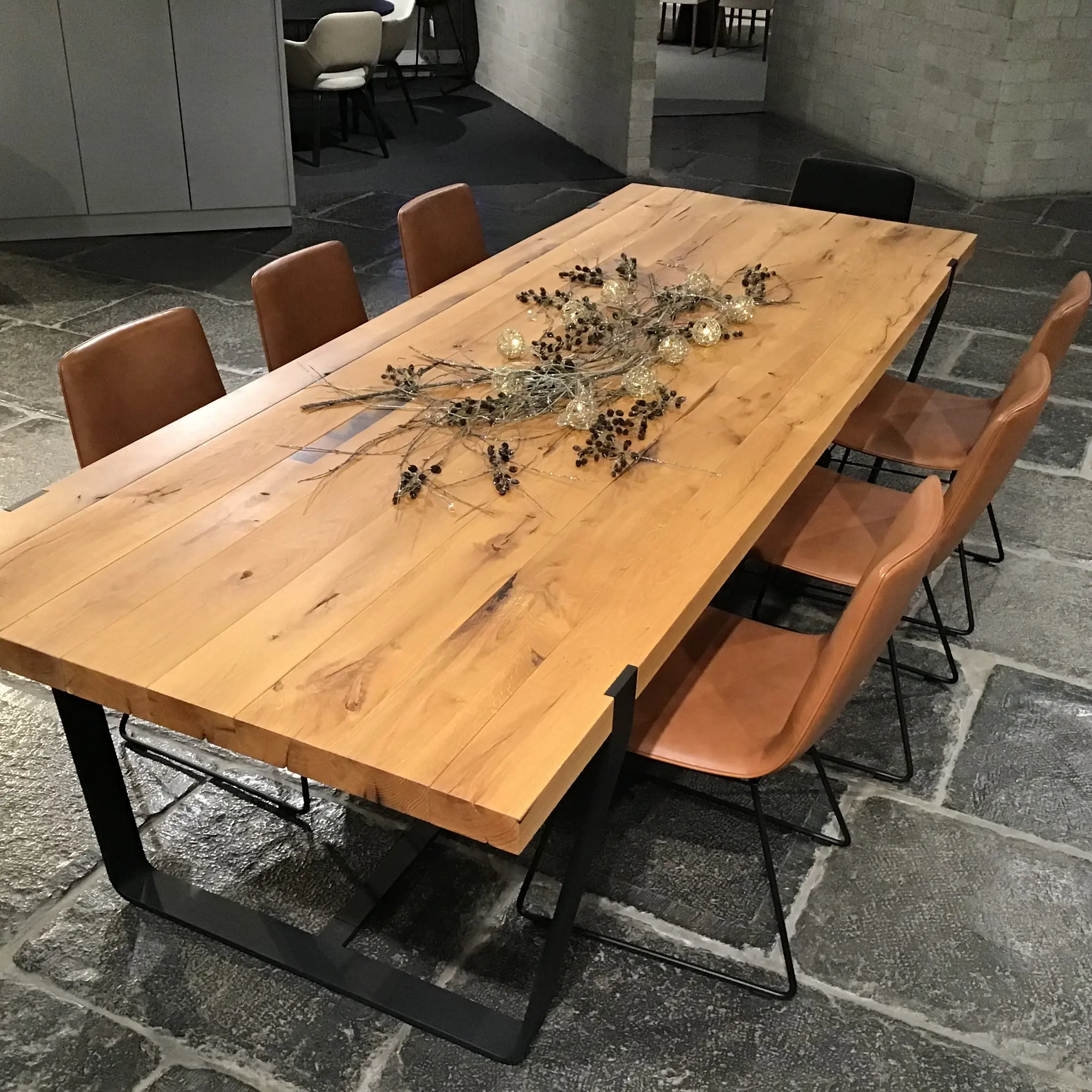 Janua – tafel met 8 stoelen