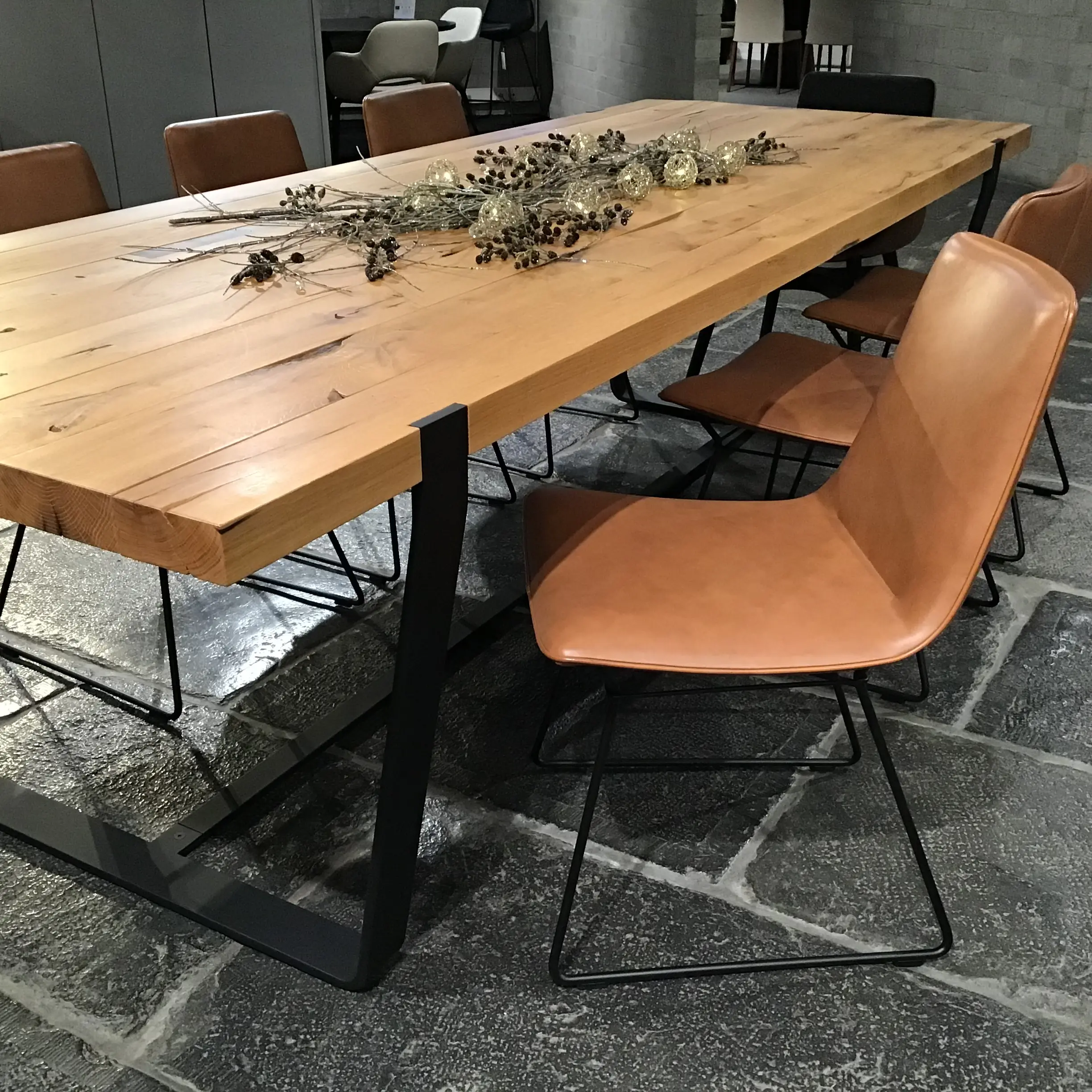 Janua – tafel met 8 stoelen