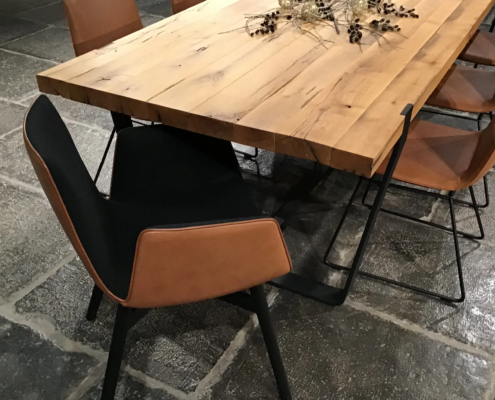 Janua – tafel met 8 stoelen