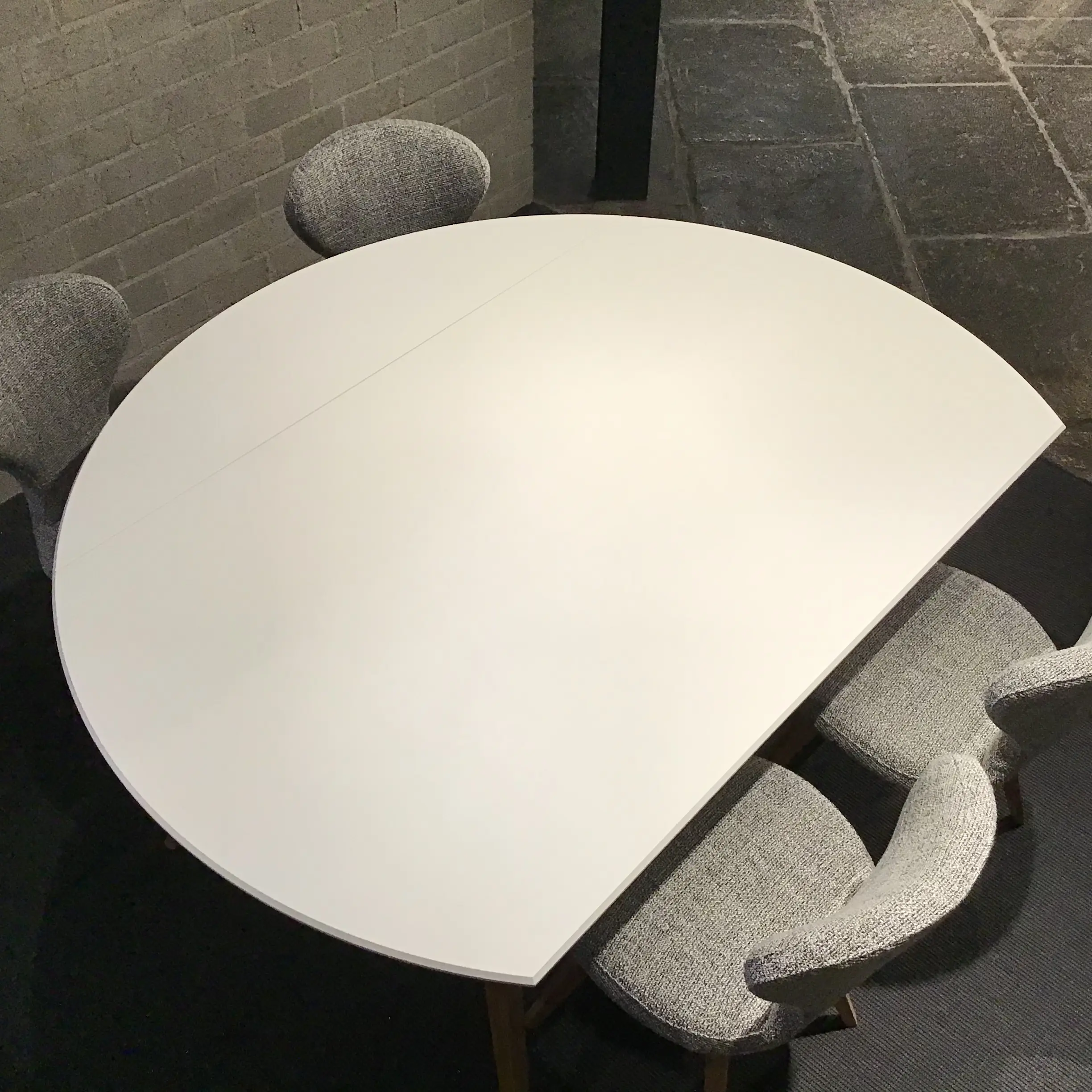 Mmood – tafel verlengbaar met 4 stoelen