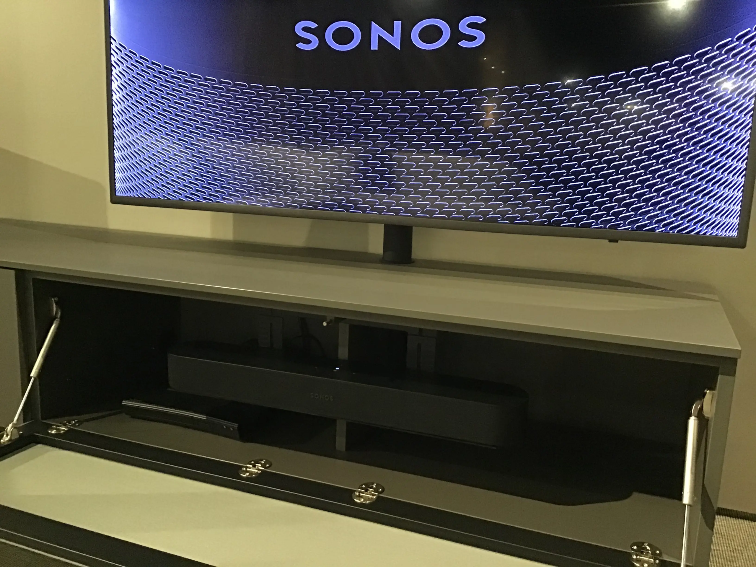 Spectral – tv-meubel met Sonos Beam 2