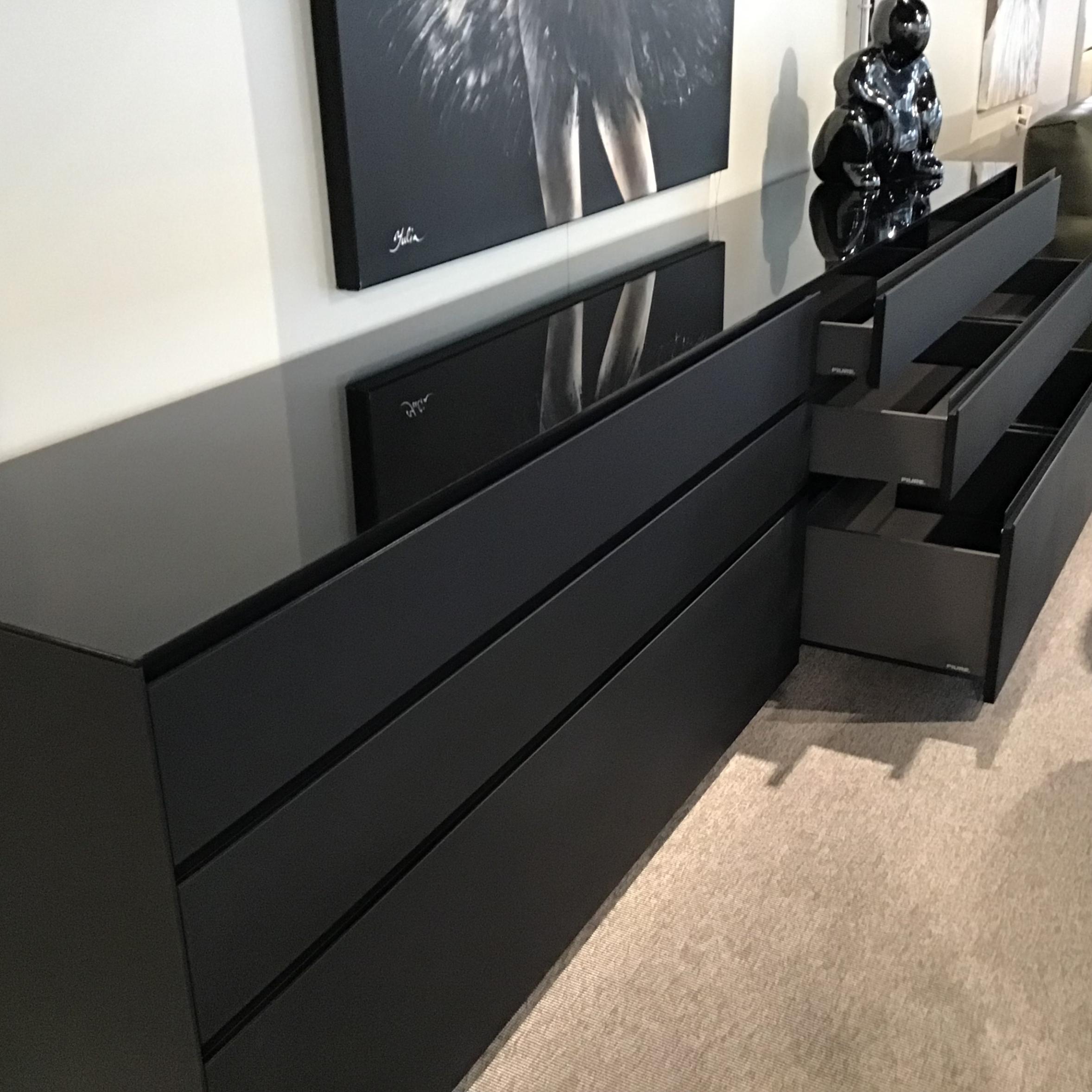 Piure - dressoir